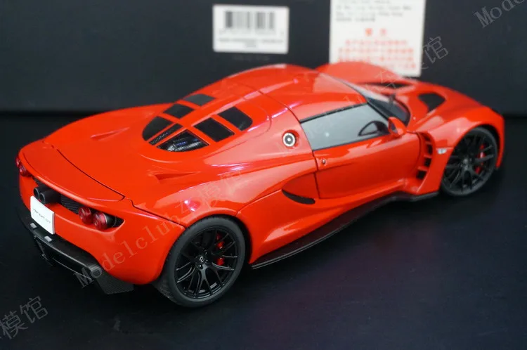 Autoart 1:18 Hennessey Venom GT Alloy Fully Open Simulation Limited Edition Alloy Metal Static Car Model Toy Gift