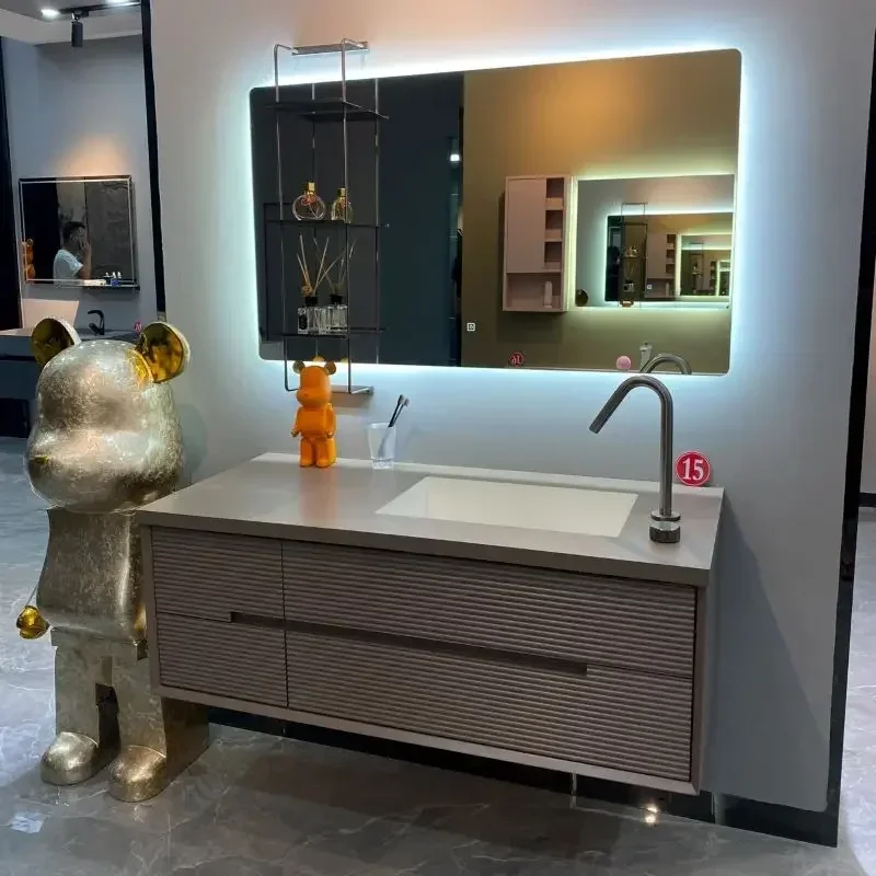 خزانة حمام مستطيلة عصرية مثبتة على الحائط مع مرآة LED