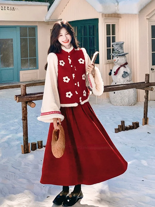 

Red Contrast Color Embroidered Lamb Fur Jacket And Skirt Two Piece Set Women's Winter Fashionable Ensemble High Waist Design