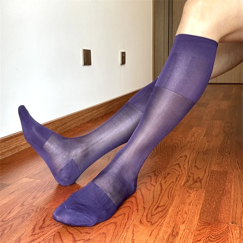 メンズニーハイホワイトソックス、メンズビジネスフォーマルセクシーナイロンストッキング、ストライプ、無地、グリーン、パープル、ローズレッド、メンズロングソックス