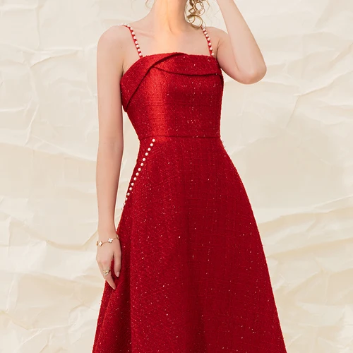 ملابس الحفلات والعطلات