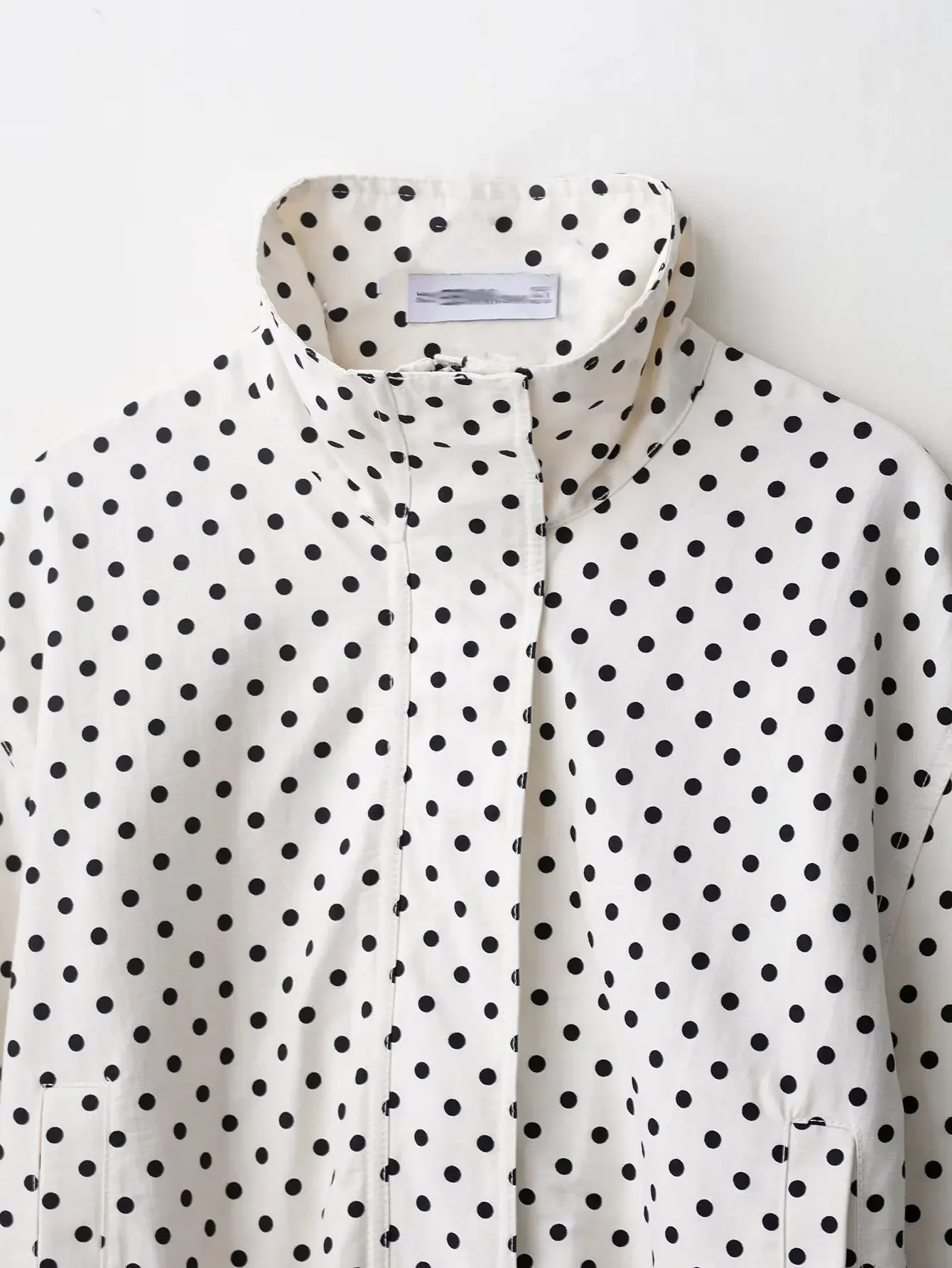 Damen-Set mit Polka Dots, 2-teilig, lässig, Stehkragen, langärmliges Crop-Top und Shorts mit hoher Taille, Outfit, Frühlingsmode, Streetwear – Detail 6