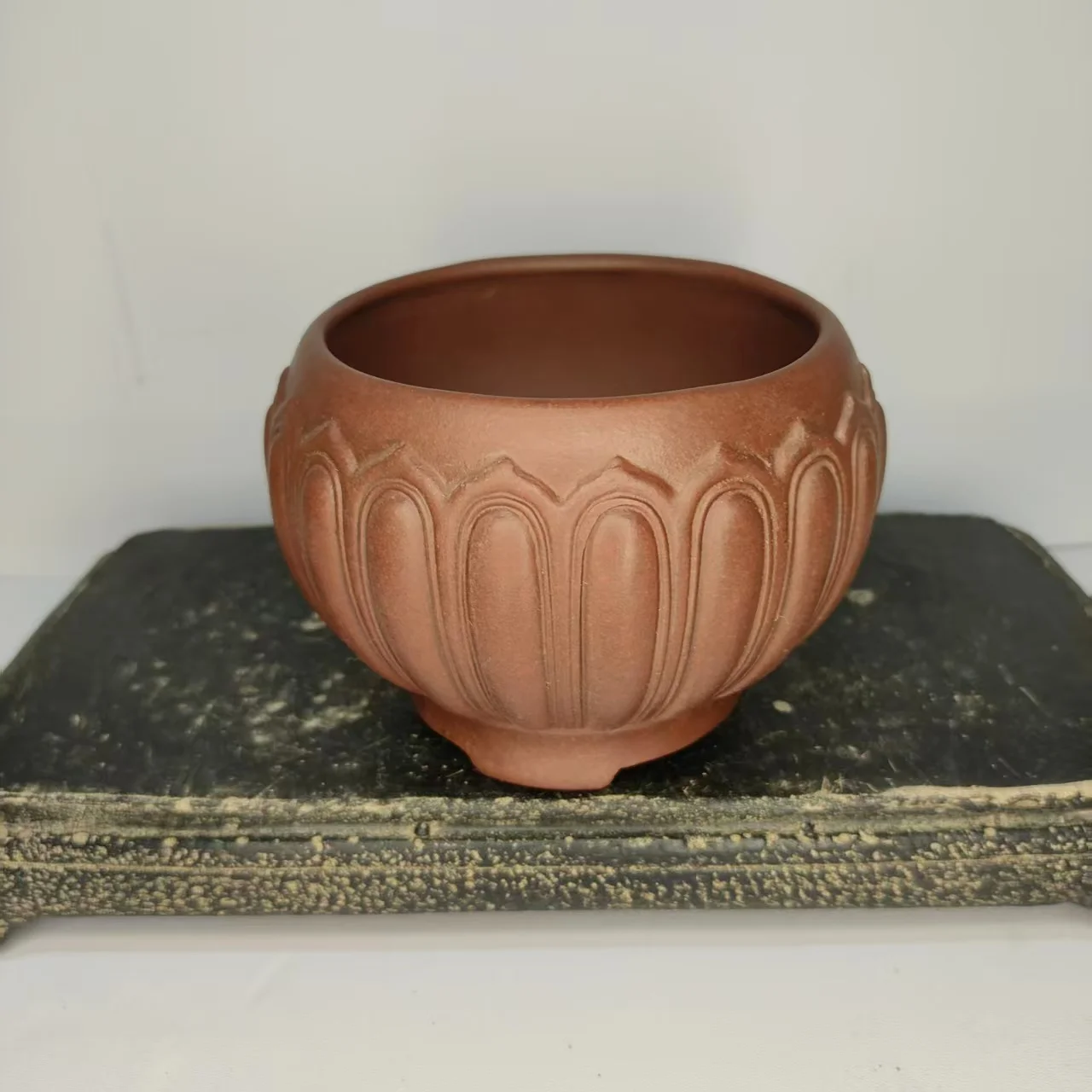 Hand carved Lotus  Round Yixing purple clay bonsai pot