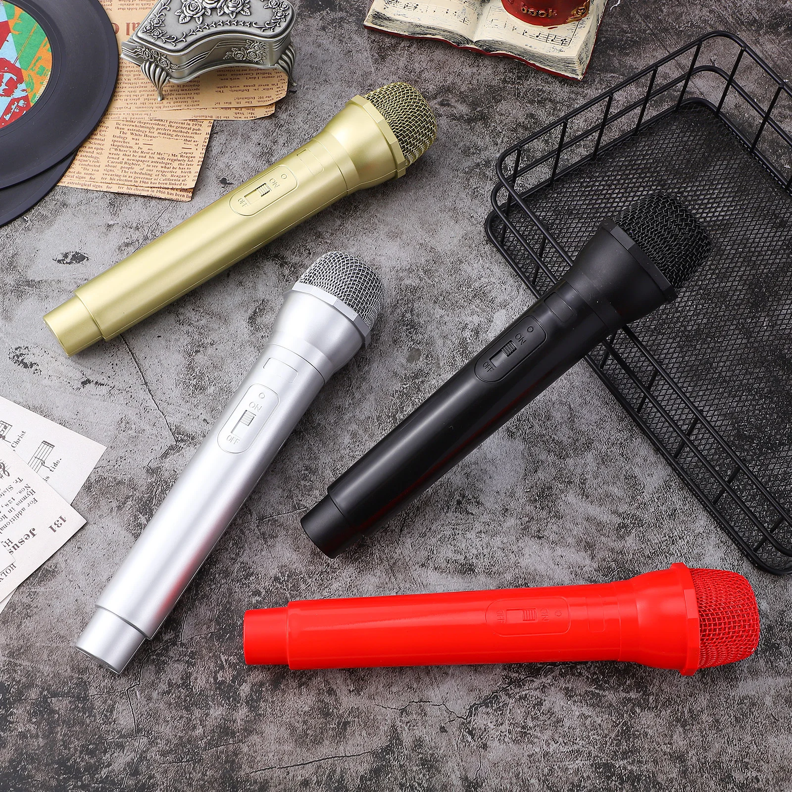 

4 pcs Microphone Props Plastic Fake Microphone For Pretend Play Realistic Simulation Sparkly Halloween Party