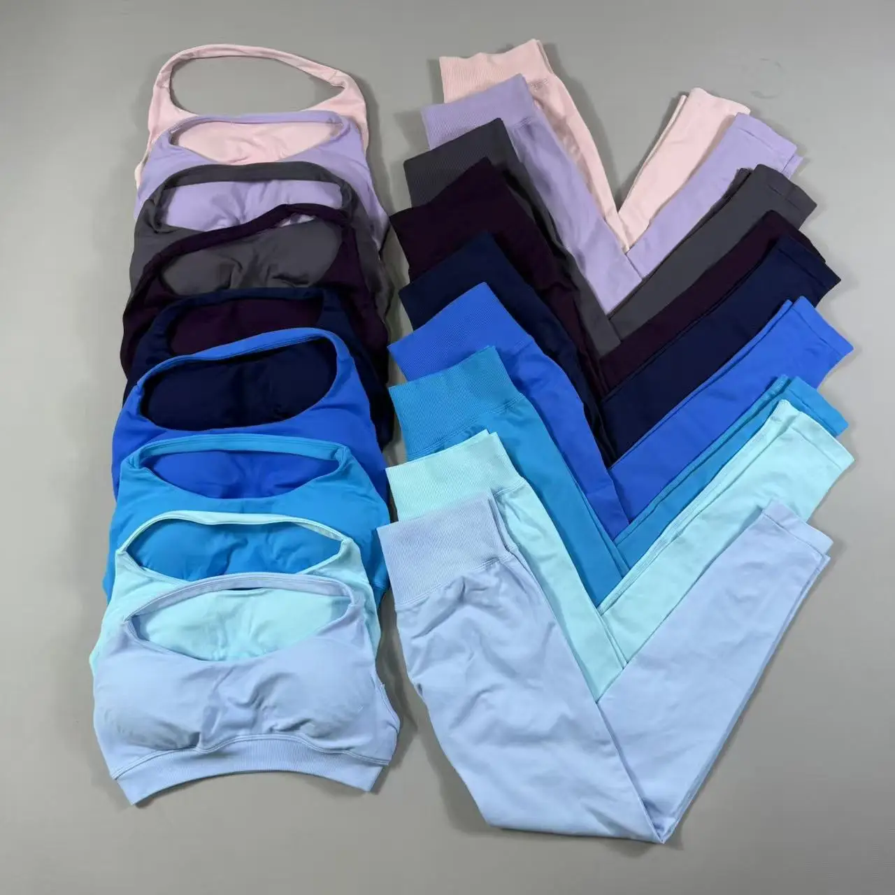 

UETEEY 2pcs Leggings Set Seamless Yoga Set Women Halter Sports Bra Workout Scrunch Leggings Gym Sets Fitness Suits Activewear