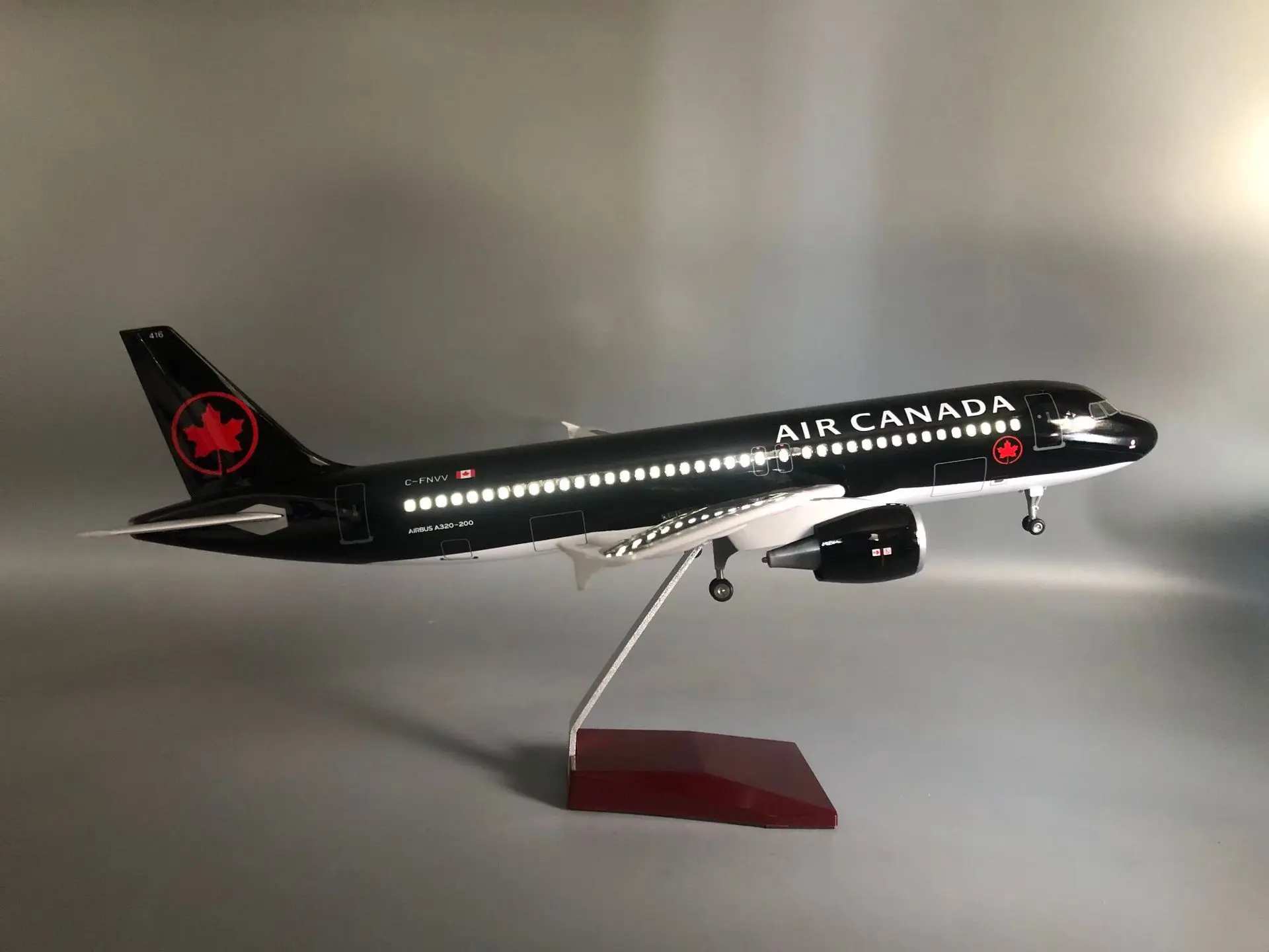 

1/80 Scale Aircraft 47cm A320 Canada Airways Resin Model Plane Kit With LED Light Stand Static Diecast Airplane Toy Collectible