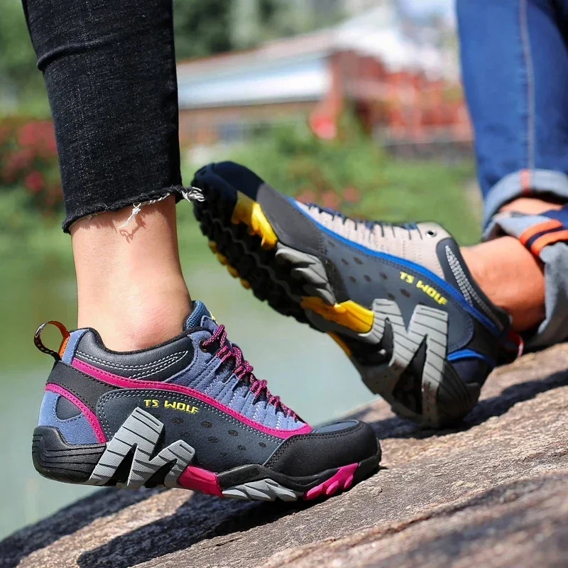 Outdoor Couple Trekking Shoes High Quality Waterproof Men Hiking Shoes Mountain Boots Woodland Hunting Tactical Women Sneakers