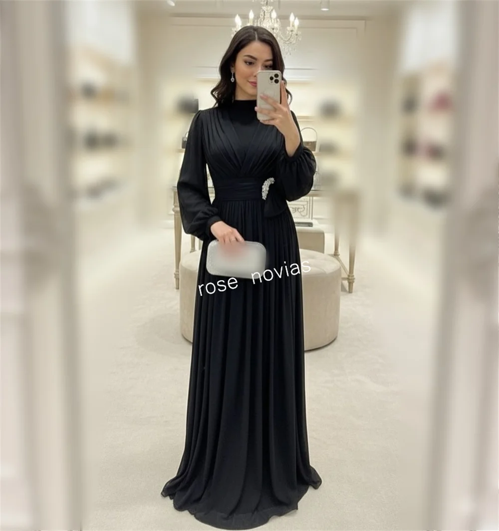 فساتين شيفون كلاسيكية مخصصة ذات ياقة عالية وطيات على شكل حرف a فساتين طويلة مناسبة مخصصة للنساء فستان سهرة أنيق لحفلات الزفاف