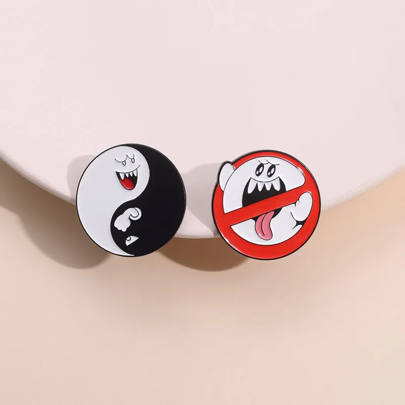 Minimalist Cartoon Yin Yang Ghost Anime Peripheral Circular Metal Brooch Clothing Hat Badge Gift Wholesale