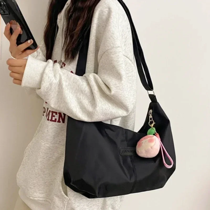 

1pc Korean Fashion Simple Large Capacity Ladies Handbag College Style Crossbody Bag Casual Nylon Womens Shoulder Bag