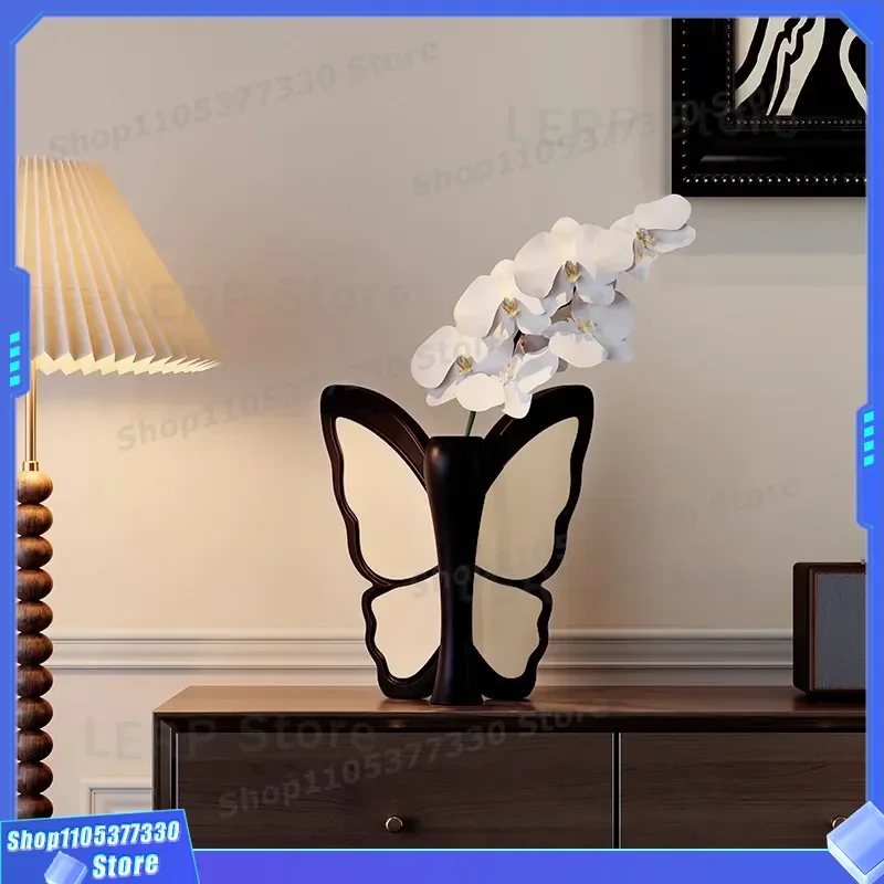 French Retro Butterfly Vase Ornament Light Luxury Home Decor for Living Room Porch Cabinet Desktop High End Sense Decoration