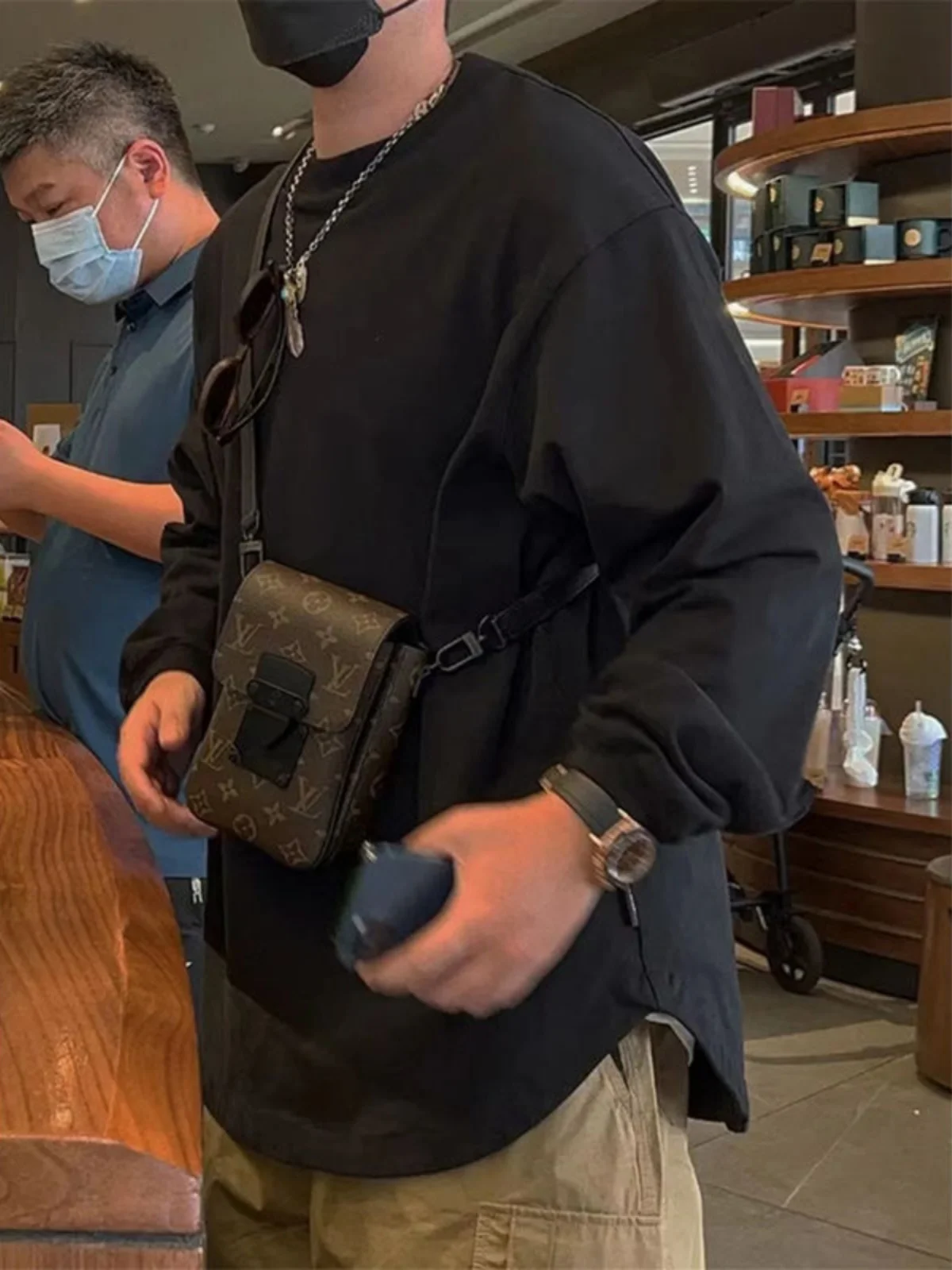 

Loose Fit Large Size Men's Sweatirt Long Sve Color Base Layer irt Youth Trendy Casual Wear Autumn Winter