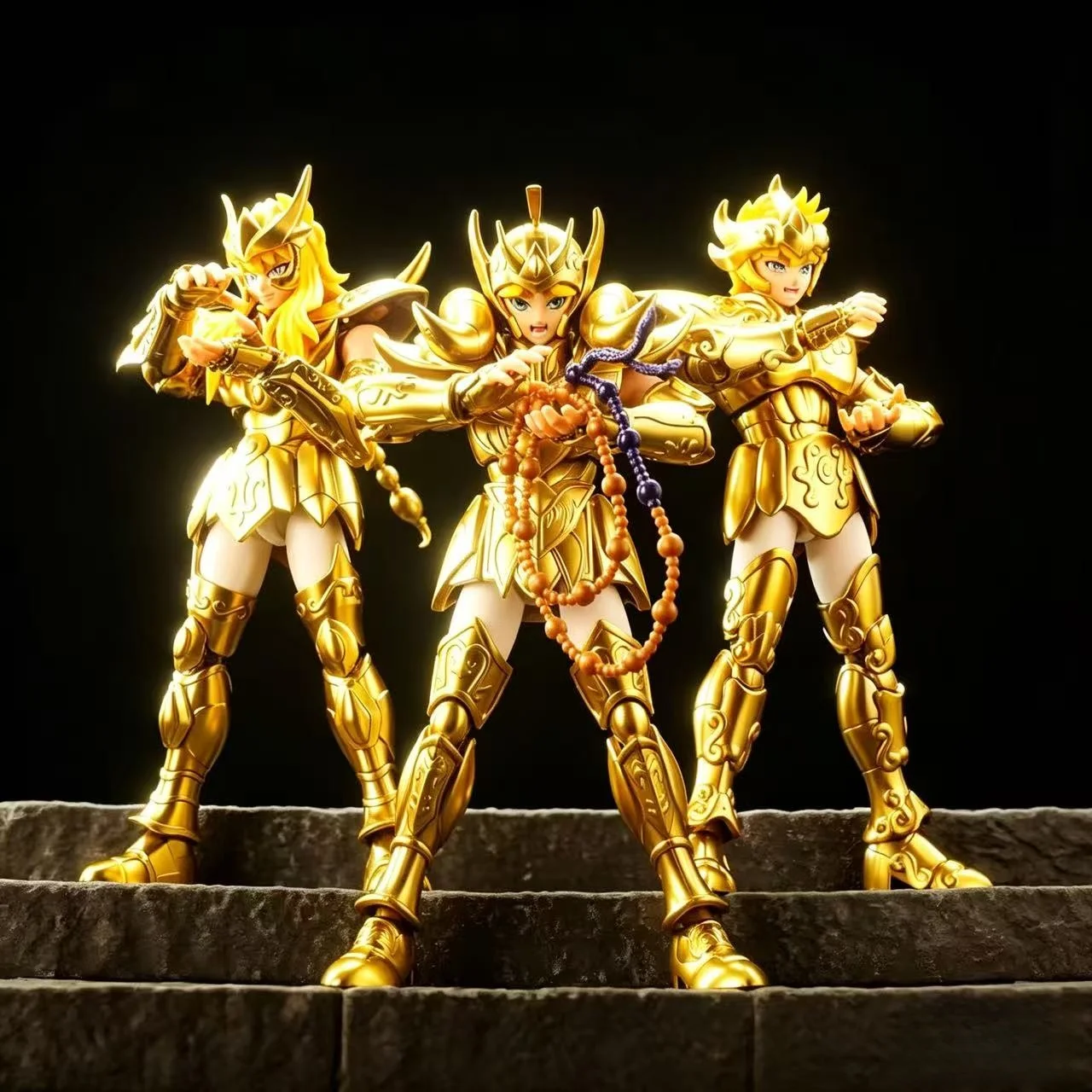 En stock BLOKEEES Saint Seiya Gold Transcendence Edition Figurine d'action de collection à assembler, objet de décoration, cadeau