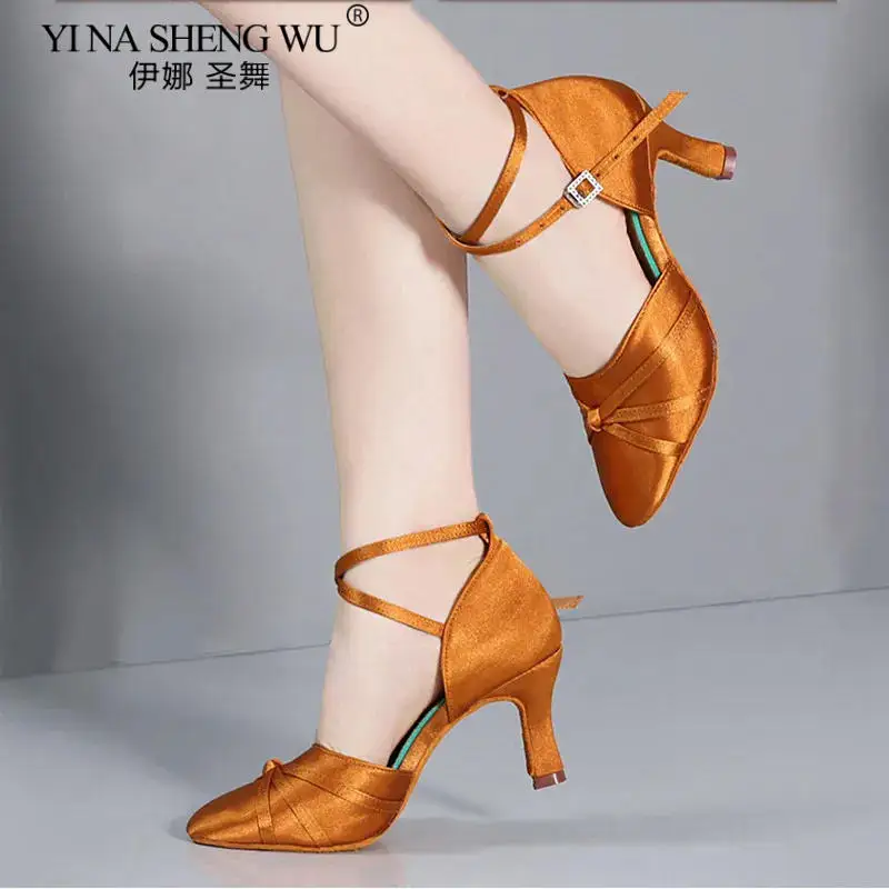 ダンス用のモダンシューズ 女の子用女性用ラテンダンスシューズ レディース社交タンゴダンスシューズ クローズドサルサ練習靴