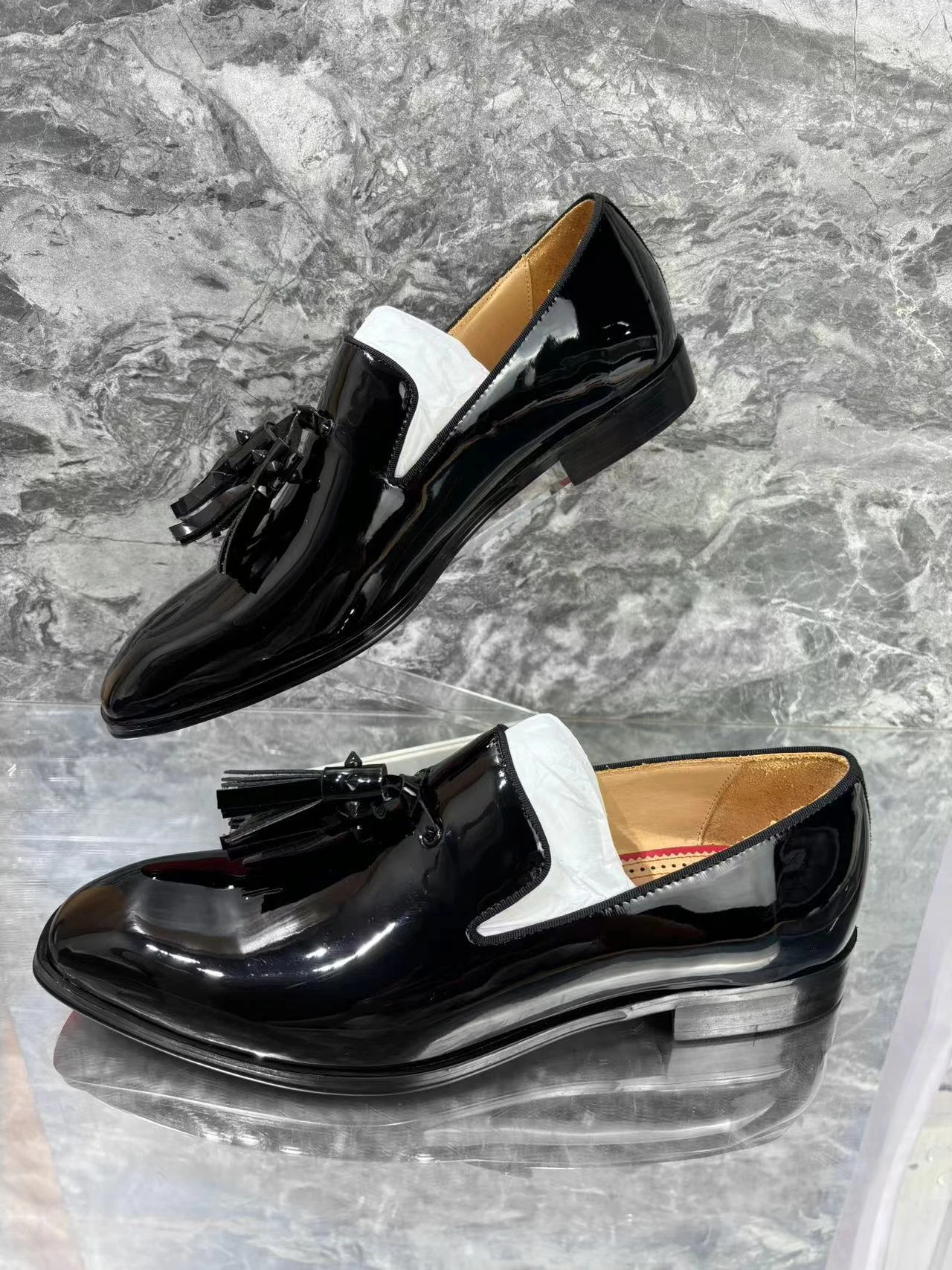 Fashion Tassel Men\'s Formal Shoes Square Toe Patent Leather Low Heel Derbies Summer New Wedding Party Banquet Male Casual Shoes