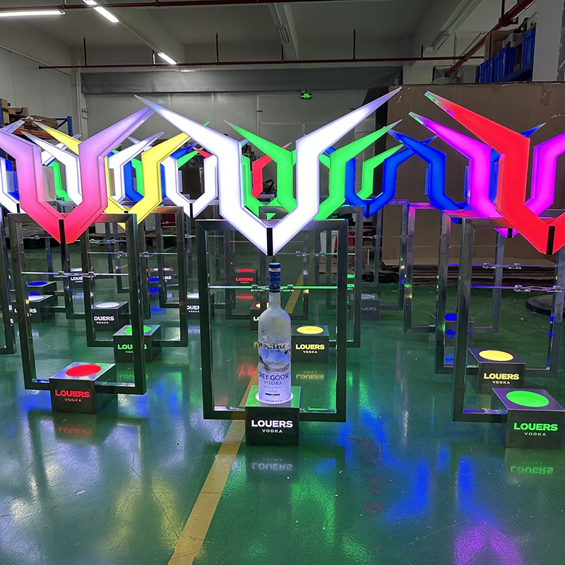 Premium Custom LED Liquor Display StandOEM Acrylic LED Grey Goose Sign LED Bottle Presenter Champagne Bottle Glorifier Holder VI