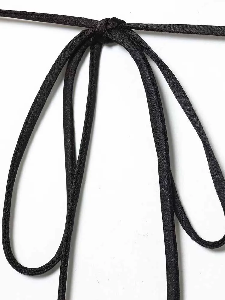 Estilo europeu e americano inverno nova moda na moda simples feminino de manga comprida textura de cetim de seda vestido de gola drapeada