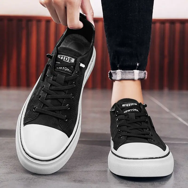 2026 New Men Casual Canvas Shoes Low Top Sneakers Trendy Skate Shoes Comfortable Work Footwear Autumn Breathable Lace Up