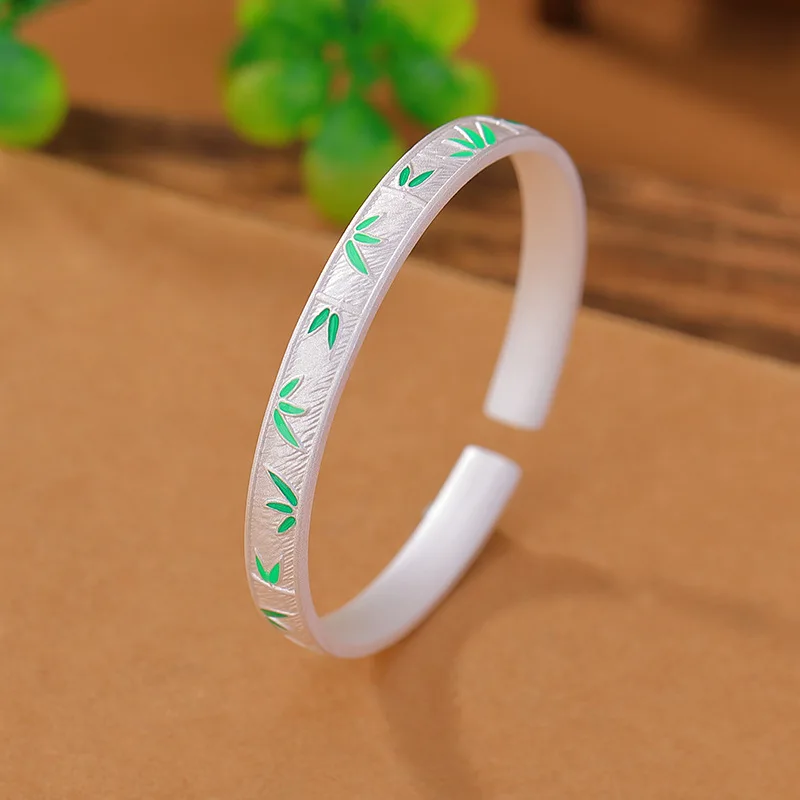 

New in Fashion Bamboo leaf Bracelets for women Classic Fresh Green Enamel Solid Matte Bracelet Opening Party Jewelry Gift