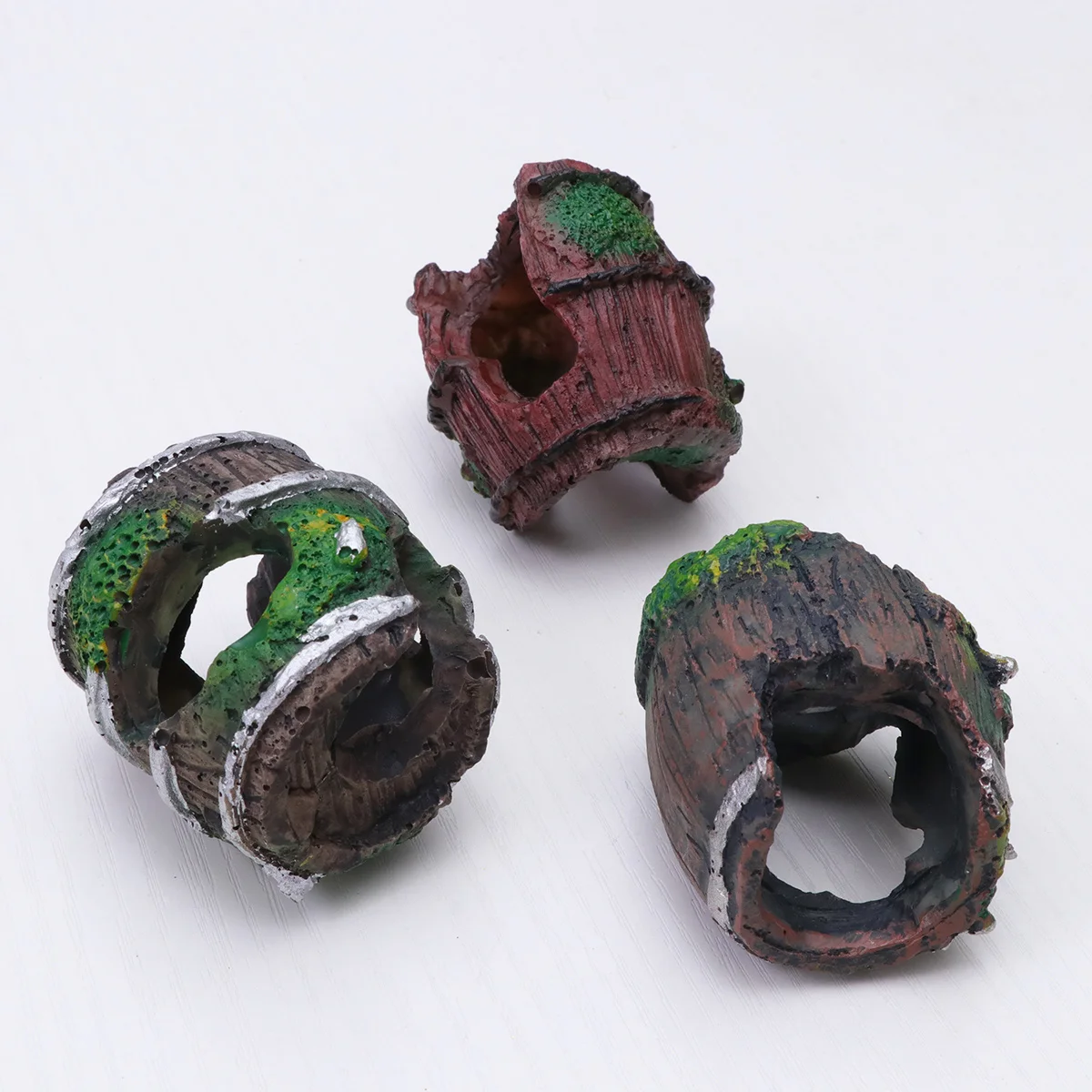 

3pcs Mini Barrel Decor Aquarium Landscaping Ornament Simulation Household Craft Fish Shrimp Turtle Hidden Hollow Tree Hole