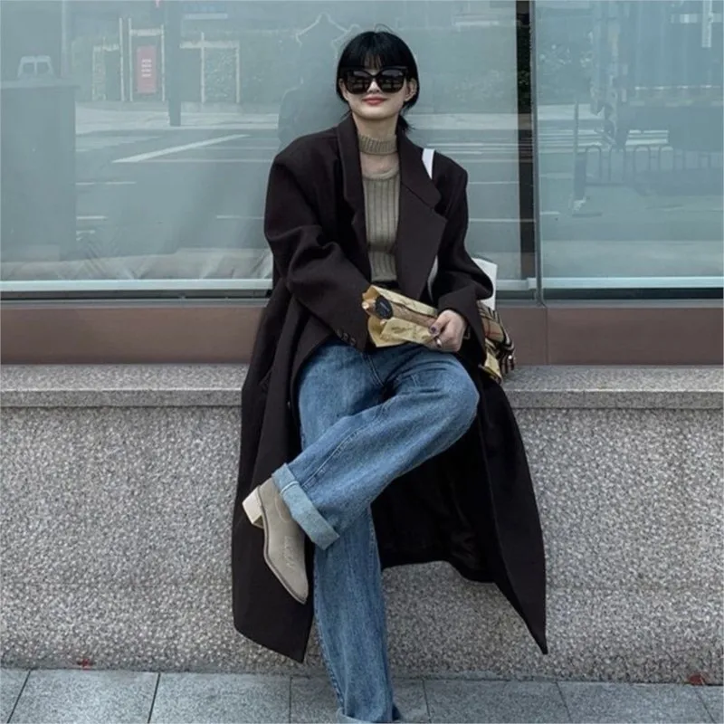 New Hepburn style caramel mid-length woolen coat for women