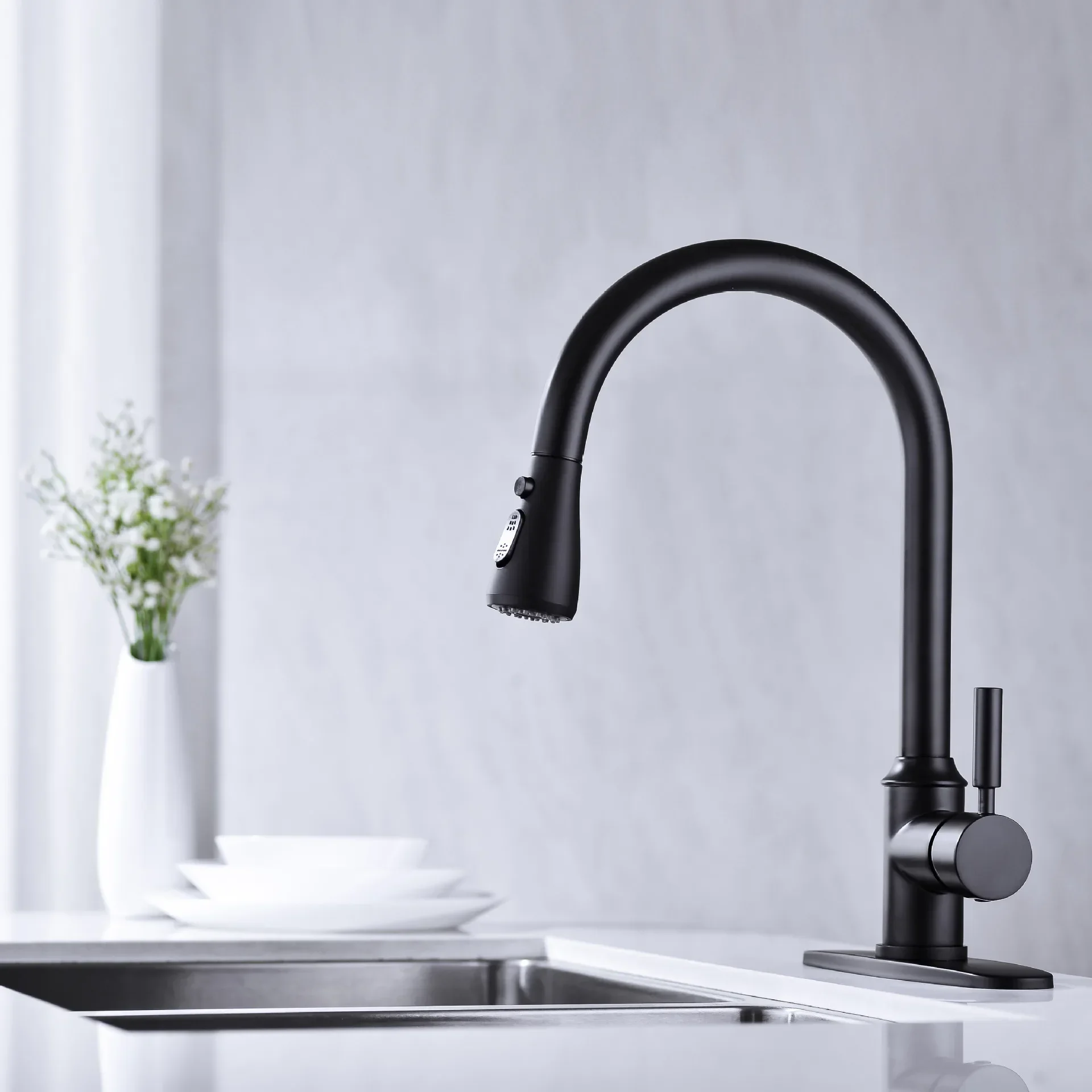 Bathroom Accessories, Kitchen Retractable Hot and Cold Sink, Rotatable Faucet