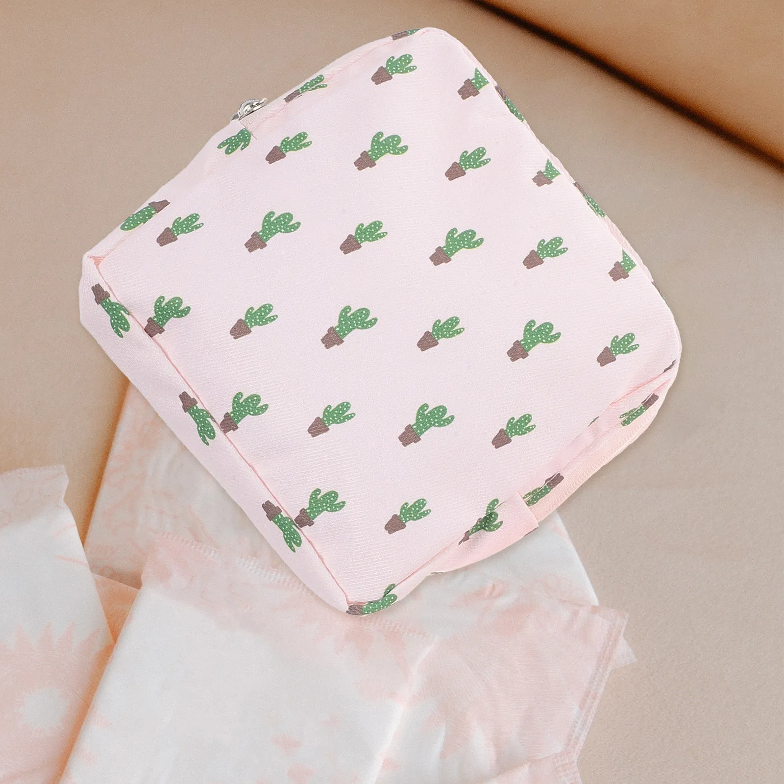 2Pcs Decorative Menstrual Pad Bag Premium Wear-Resistant Sanitary Napkin Storage Pouch Portable Small Wet Bag for Feminine