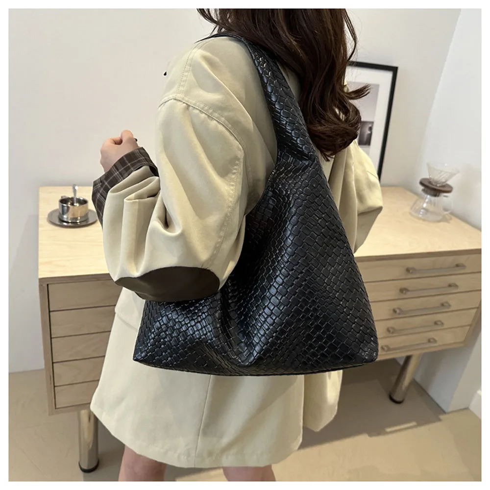 Women\'s retro synthetic leather woven shoulderbag large capacity handbag casual bag large handbag daily work bag and shoppingbag