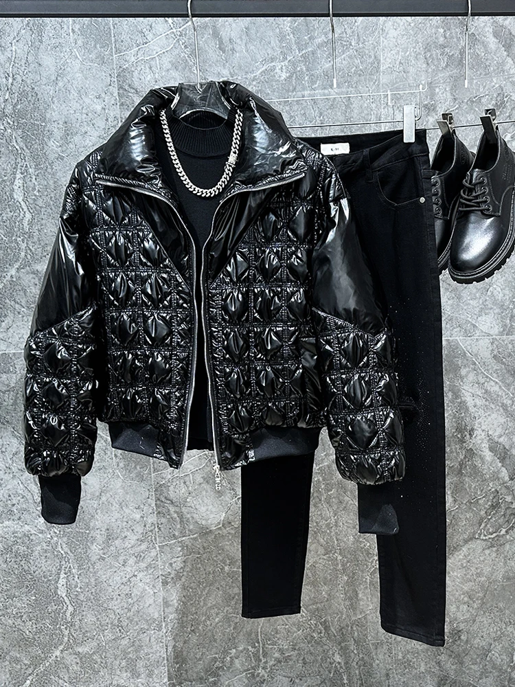 سترة شتوية جديدة للرجال مع سحاب وياقة واقفة وتصميم لامع عصري على طراز شارع العليا معطف فضفاض دافئ