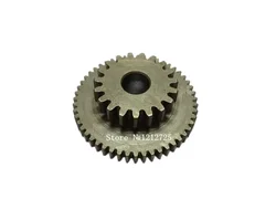 Suitable for Suzuki GN250 GZ250 TU250 DR250 SP250 LT300 motorcycle starting gear motor teeth