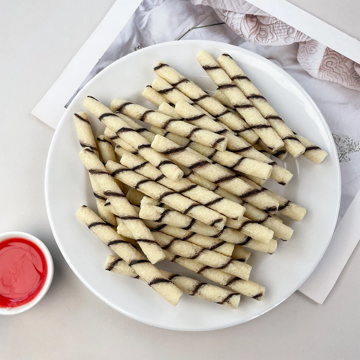 نموذج بسكويت مخطط واقعي - بسكويت مزيف من مادة PVC لتصوير الطعام، وعرض الحلوى، والحرف اليدوية التي تصنعها بنفسك، وديكور المطبخ