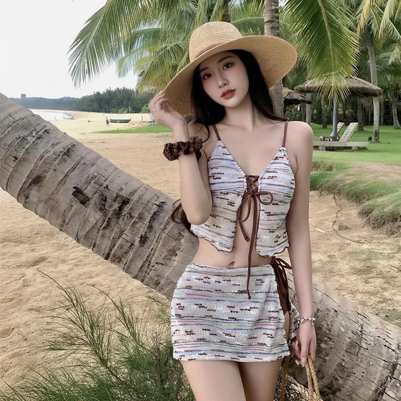

Island Vacation Bikini Three-piece Skirt Suspender Split Swimsuit Sweet and Cute