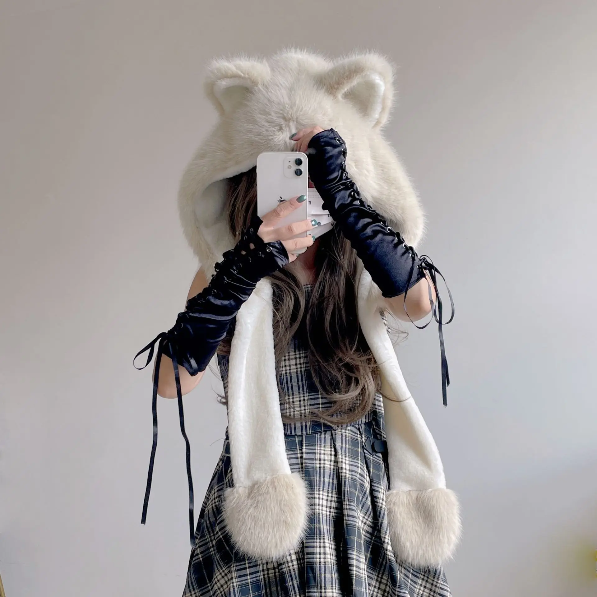 

Cosplay Autumn Winter New Warm Ear Hat Scarf Set-2-in-1 Design with Ear Protection Soft Plush Material Perfect for Cosplay