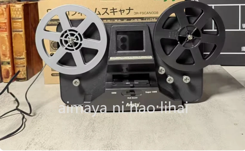 

Портативный преобразователь микропленки Super8mm (8 мм) в цифровой формат