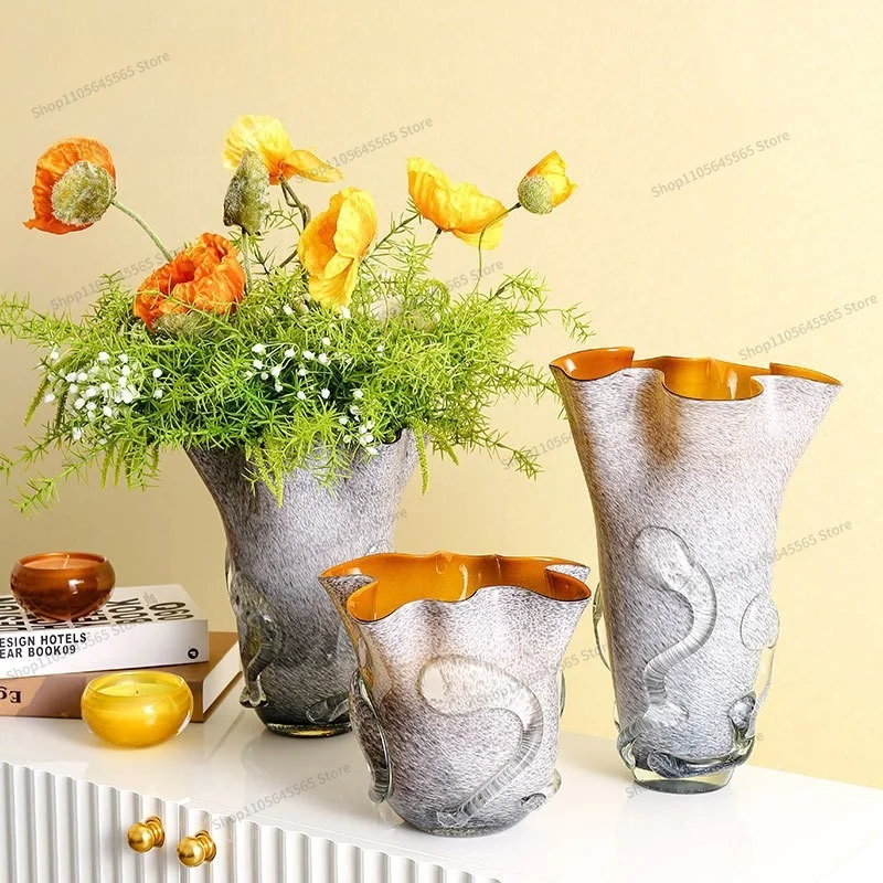 For light luxury glass vase, high value hydroponic flower growing creative special-shaped vase, high-end soft decoration