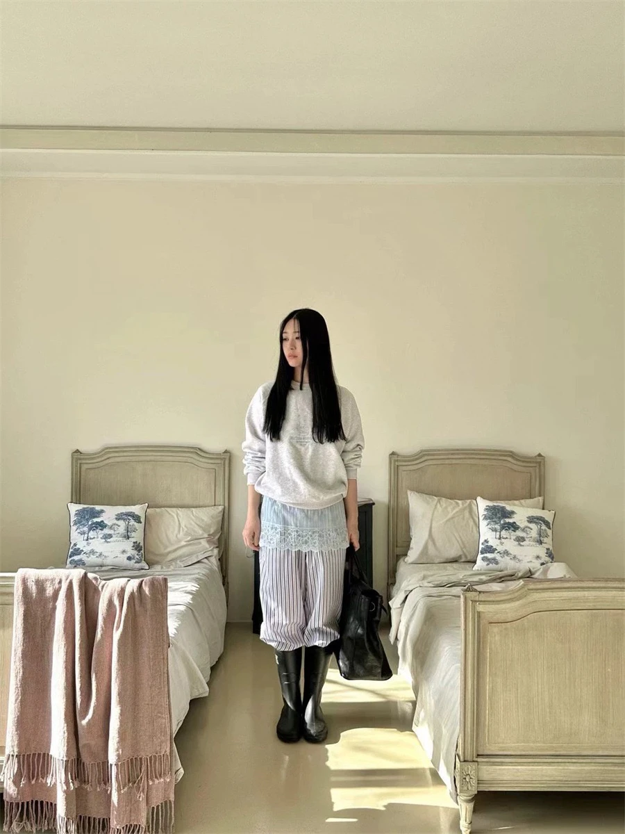 Sexy Me Chest Bared Lace Patchwork Strap Top Layered Wear Blue Rose Color Vaion Sle Regular Length Polyester Fiber