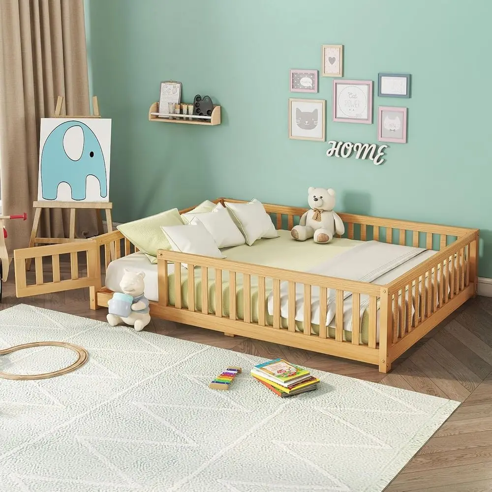 

Полноразмерная кровать-чердак с ламелями, центральной опорой и лестницей для детей, отделка натуральное дерево