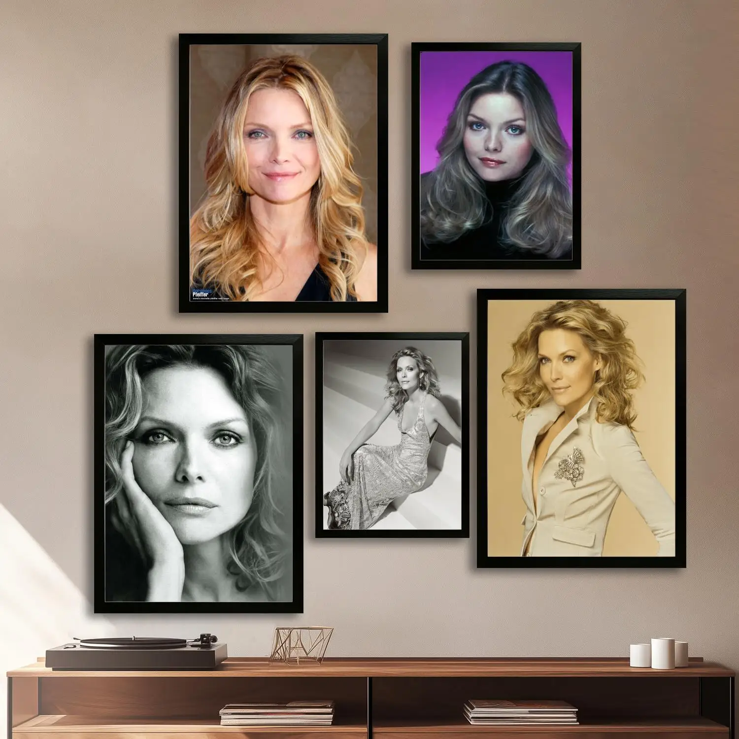 michelle pfeiffer actor Canvas Art Poster, Wall Art, Picture Print, Modern Family, Bedroom Decor, Posters,Decorative painting