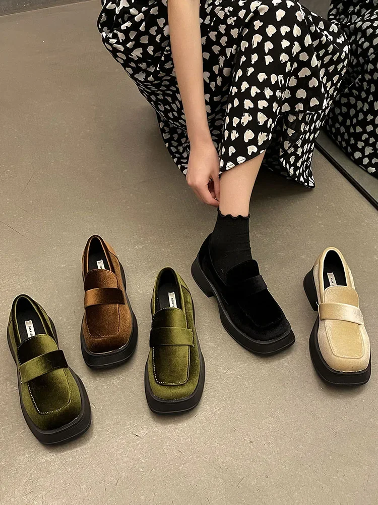 

Retro Woman Shoes Casual Female Sneakers Clogs Platform Square Toe Modis Flats Autumn Oxfords All-Match Creepers Dress Fall