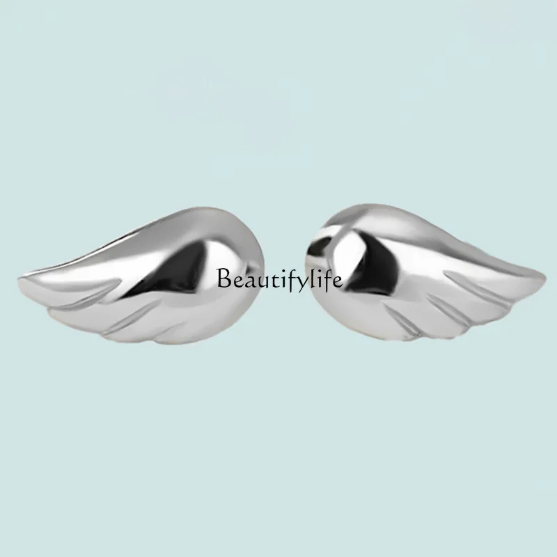 

Fashion temperament smooth wing stud earrings women's simple small fresh Mori angel wing earrings