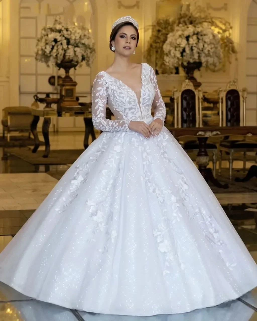 

FW Customized Elegant Ball Gown Wedding Dresses for Bride V Neck Long Sleeve Sweep Train Appliques Sequined Bridal Gowns vestido
