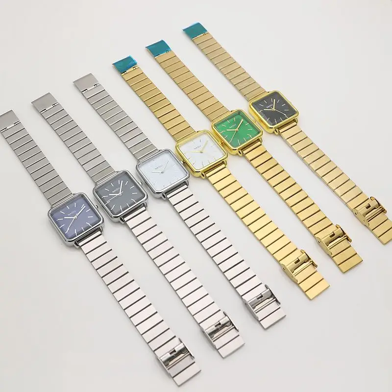 Orologio al quarzo da donna Luxury Fashion Square Gold Case cinturino in acciaio Simple numeri romani quadrante orologio orologi da donna orologio da polso da donna