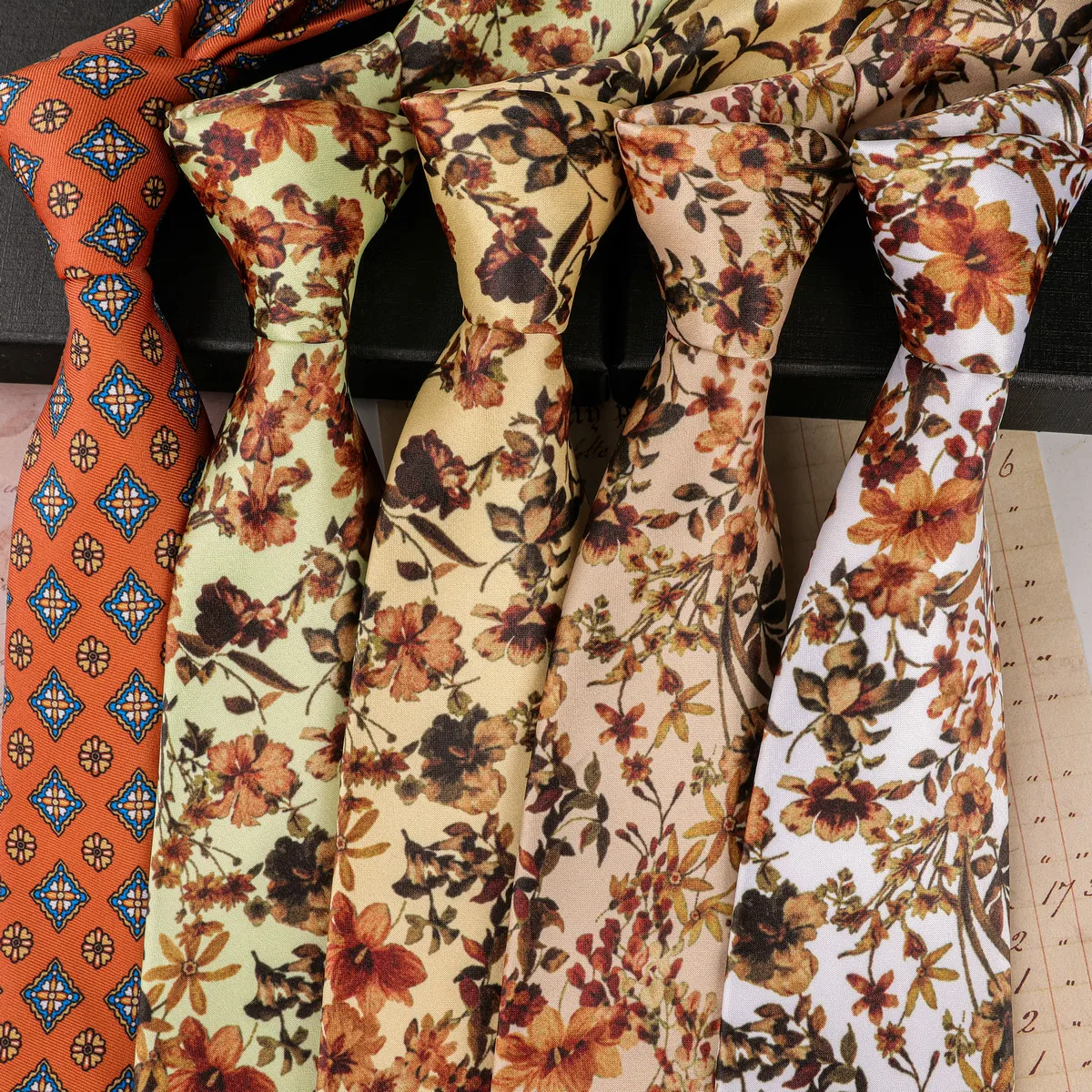 Vintage Ties Men's Fashion 8cm Flower Print Retro Floral Necktie For Men Wedding Business Soft Printing Tie Weding Neckwear