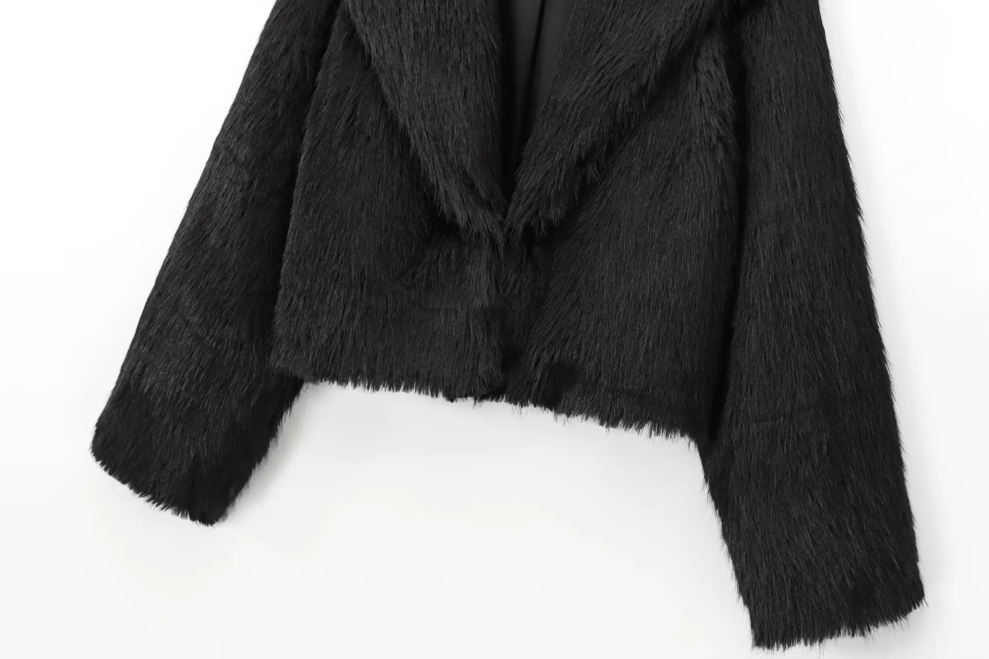 Maxdutti Minimalist Faux Fur Lapel Jacket Gold Wire Long Hair Black Winter Coat Women