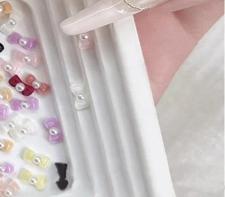 Nœuds de perles minimalistes de couleur unie, breloques pour ongles, Mini strass en résine incrustés, décorations pour Nail Art, pour manucure à faire soi-même, 20 pièces