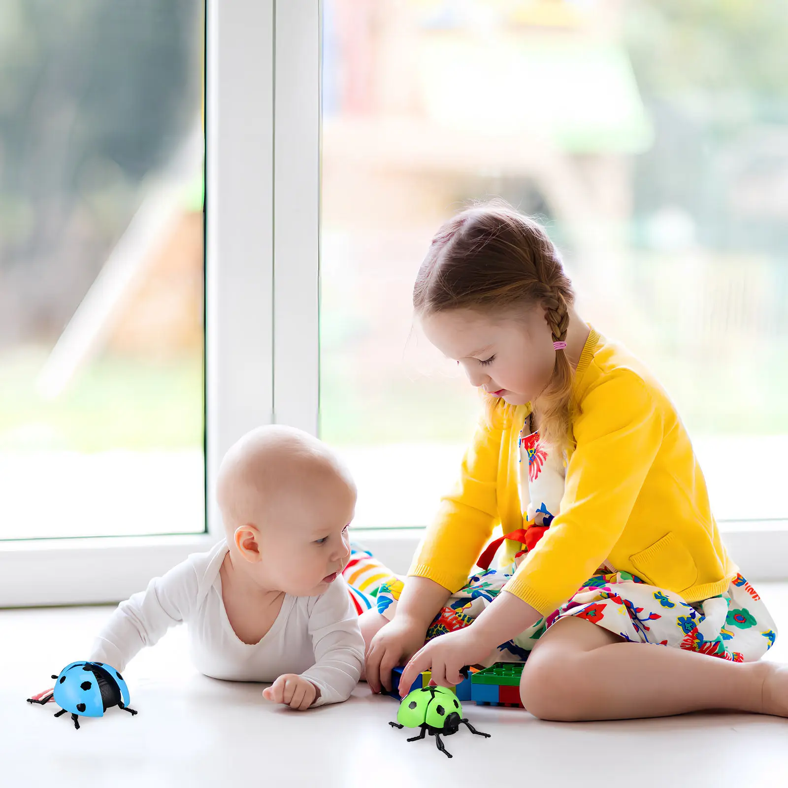 

4Pcs Simulation Beetle Wind Up Ladybug Moving Outdoor Yard Decorations Clockwork Novelty Cute Stocking Stuffers