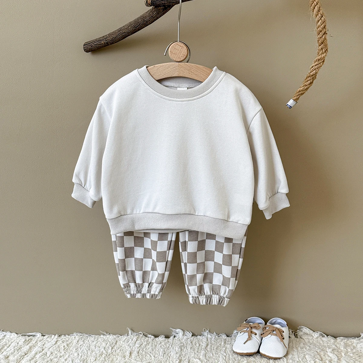 Frühling/Herbst Baby-Set 0-3 Jahre Kapuzenpullover Einfarbiges Oberteil+Karierte Hose Bequemes Stylisches Baby-Outfit für den Herbst – Detail 7