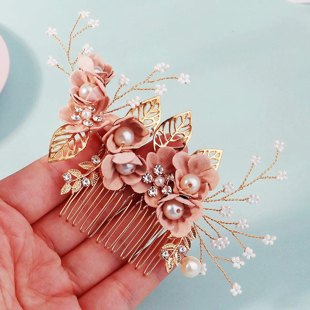 New Korean-Style Floral Bridal Hair Comb Delicate Metal Leaf Hair Clip Headpiece Luxury Pearl Beaded Hairpin Hair Accessories