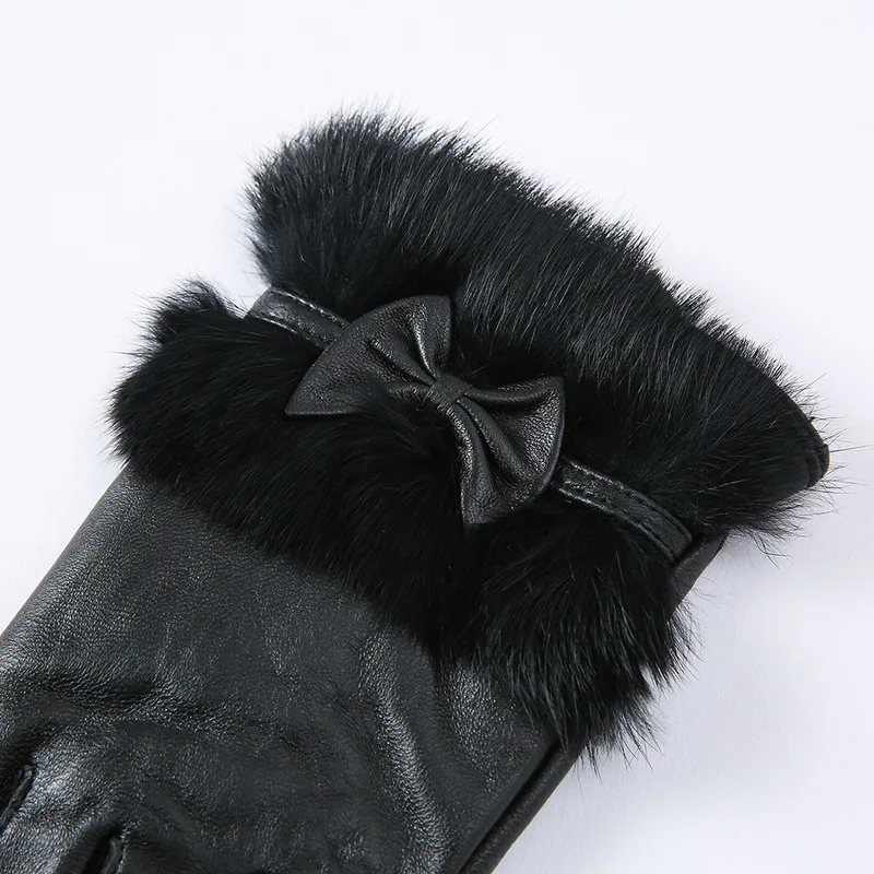 1 Pair Women`s Winter Lambskin Leather Touchscreen Gloves Wool Lined Rabbit Fur Cuffs Bowknot Decor Thickened Mittens