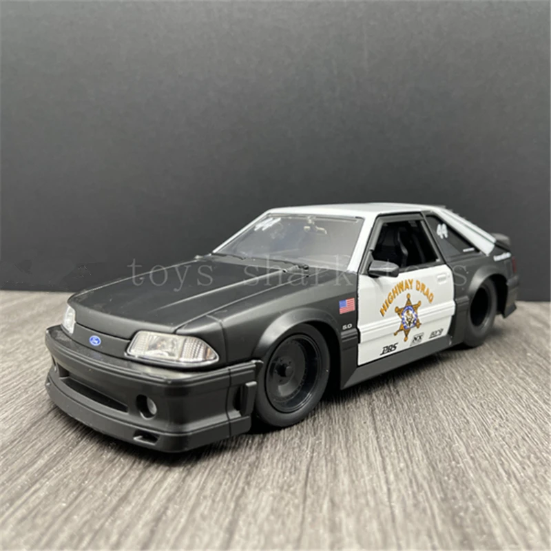 1/24 Ford Mustang GT Alloy Sports Car Model Diecasts Metal Toy Police Muscle Car Model Simulation Collection Childrens Toys Gift